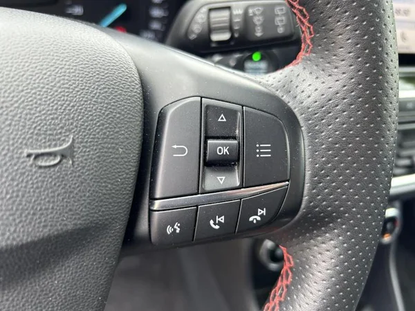 FORD Fiesta (2021) — foto 16 van 28