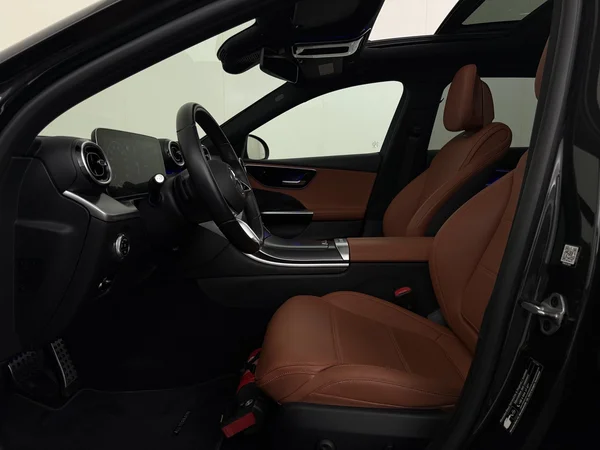 MERCEDES C 220 (2022) — foto 2 van 31