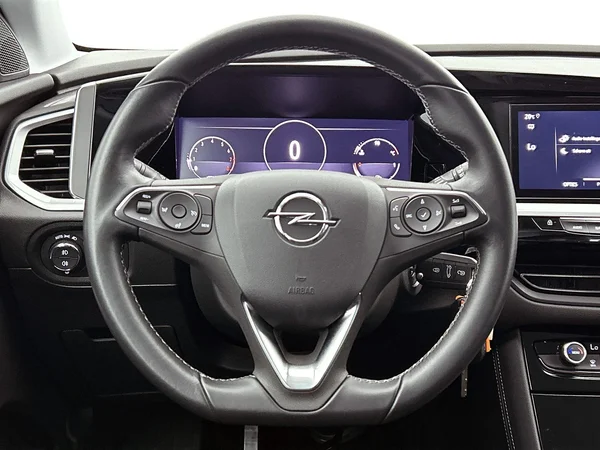 Opel Grandland (2022) — foto 3 van 22