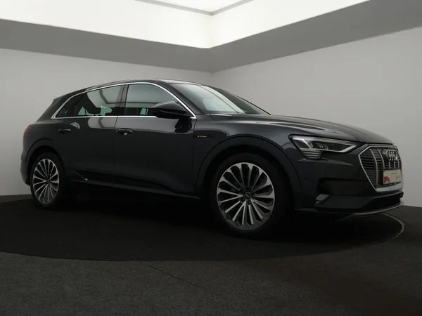 AUDI e-tron (2022) — foto 25 van 28