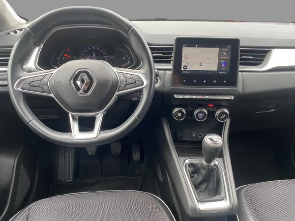 Renault Captur (2022) — foto 3 van 22