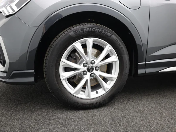 AUDI Q3 Sportback PHEV (2022) — foto 4 van 23