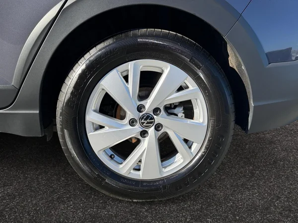 VOLKSWAGEN Taigo (2025) — foto 15 van 19
