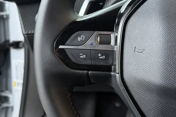 Peugeot 2008 (2025) — foto 5 van 16