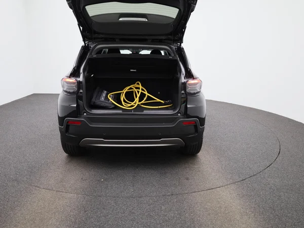 Jeep Avenger (2024) — foto 3 van 45