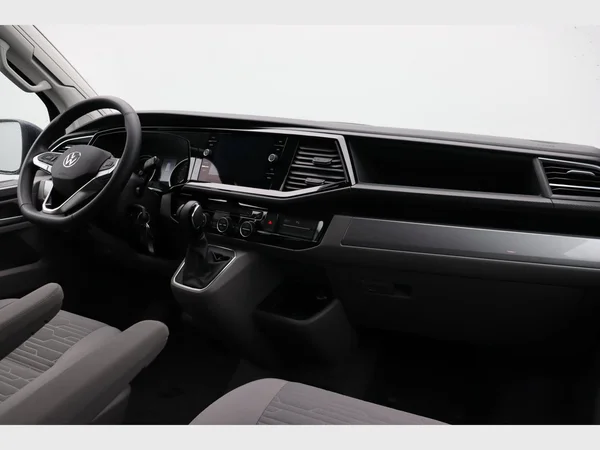 VOLKSWAGEN T6.1 California (2023) — foto 18 van 24
