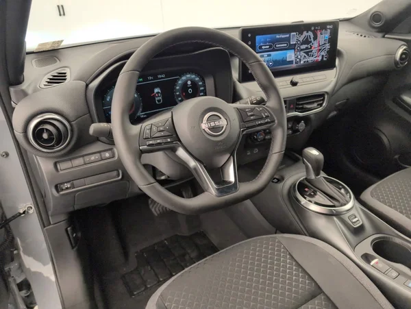 Nissan Juke HEV (2025) — foto 7 van 25