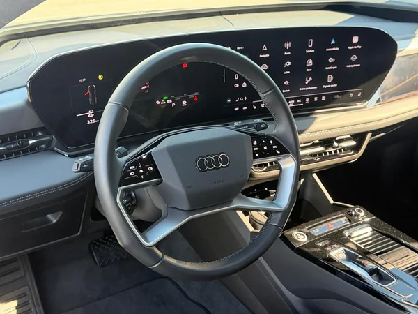 AUDI A6 Avant e-tron (2025) — foto 2 van 20