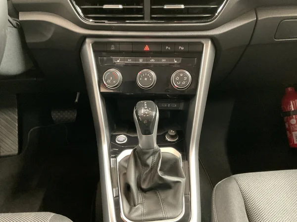 VOLKSWAGEN T-Roc (2025) — foto 7 van 24