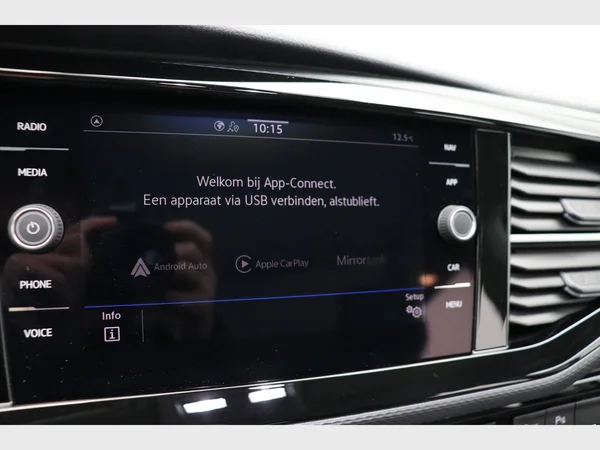 VOLKSWAGEN T6.1 California (2023) — foto 7 van 25