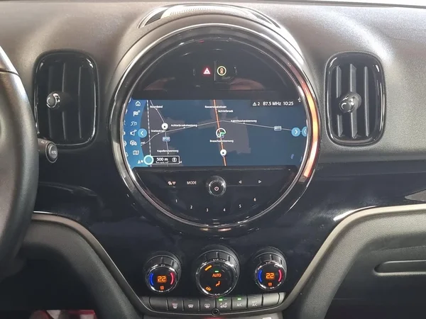 MINI Mini Countryman (F60 LCI) (2021) — foto 6 van 22