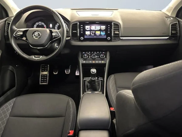 SKODA Karoq (2021) — foto 4 van 17