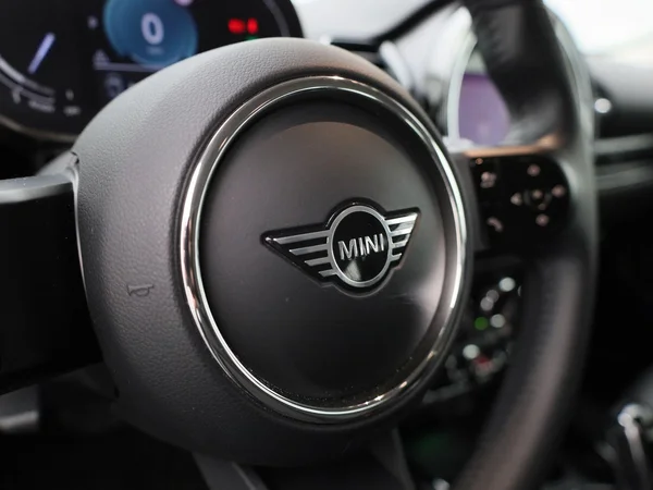 MINI Clubman (2023) — foto 42 van 48