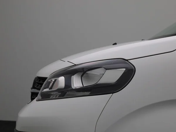 Opel Zafira Life (2020) — foto 10 van 34