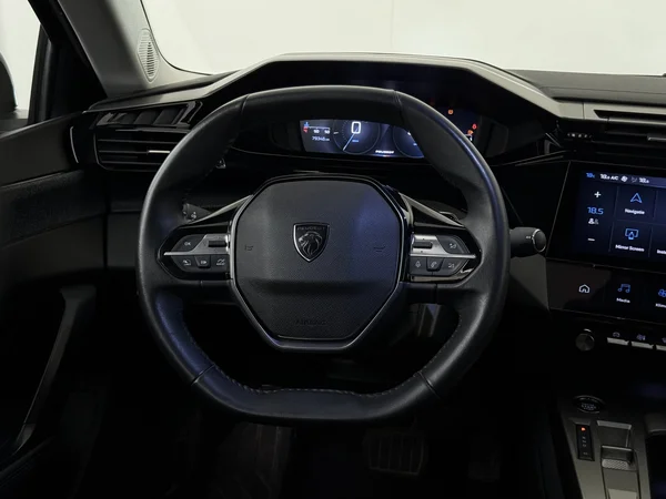 PEUGEOT 408 (2024) — foto 14 van 27