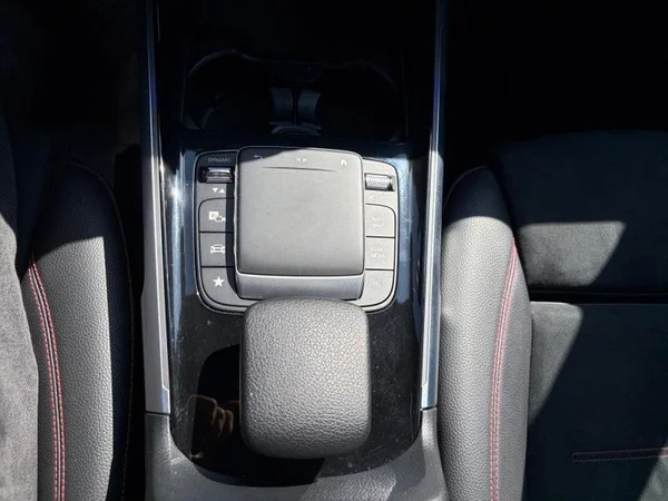 MERCEDES-BENZ GLB (X247) (2021) — foto 22 van 31