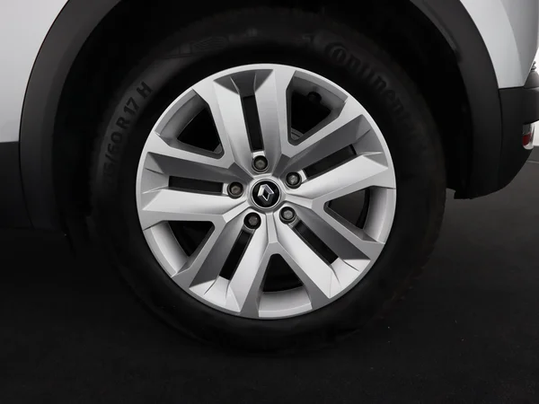 RENAULT Captur (2022) — foto 7 van 28