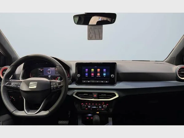 Seat Arona (2025) — foto 6 van 27