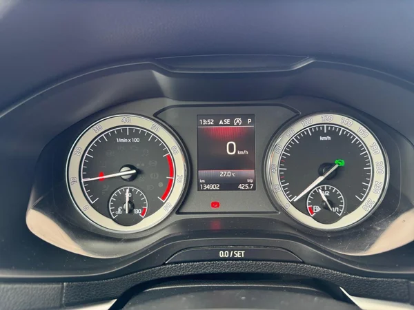 SKODA Karoq (2018) — foto 14 van 15