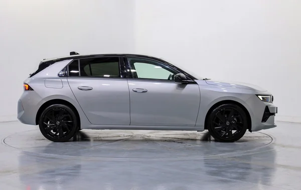 Opel Astra (2023) — foto 32 van 35