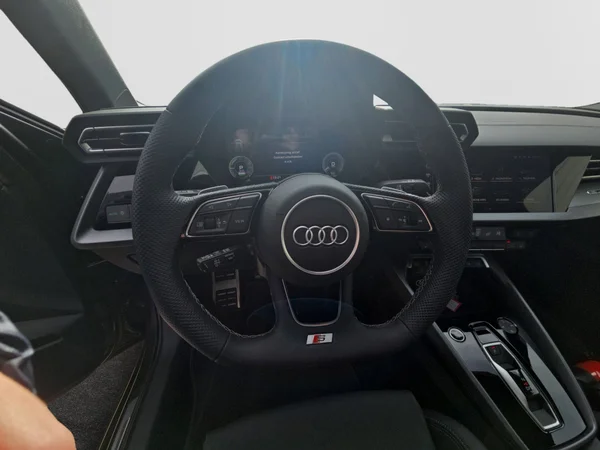 AUDI A3 Sportback PHEV (2026) — foto 16 van 24