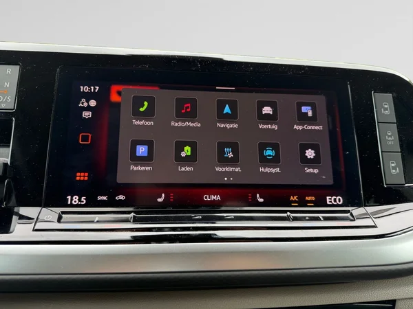 VOLKSWAGEN Multivan T7 Long eHybrid (PHEV) (2025) — foto 15 van 16