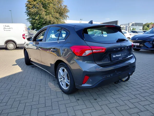 Ford Focus (2020) — foto 18 van 24