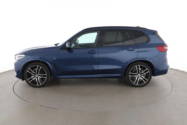 BMW X5 (2019) — foto 9 van 16