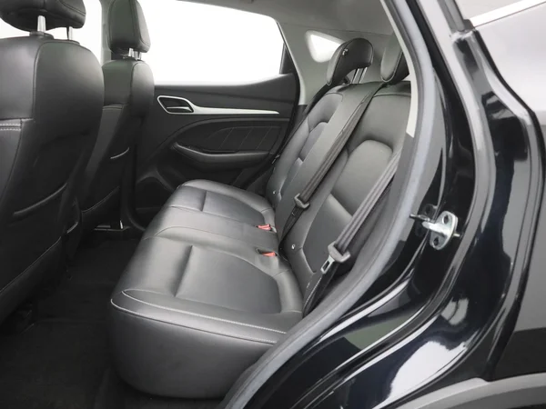 MG ZS EV (2019) — foto 4 van 38