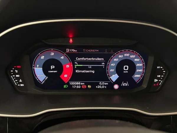 AUDI Q3 Sportback Dsl (2021) — foto 6 van 29