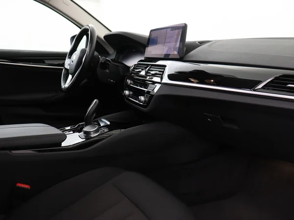 BMW 530 (2021) — foto 3 van 35