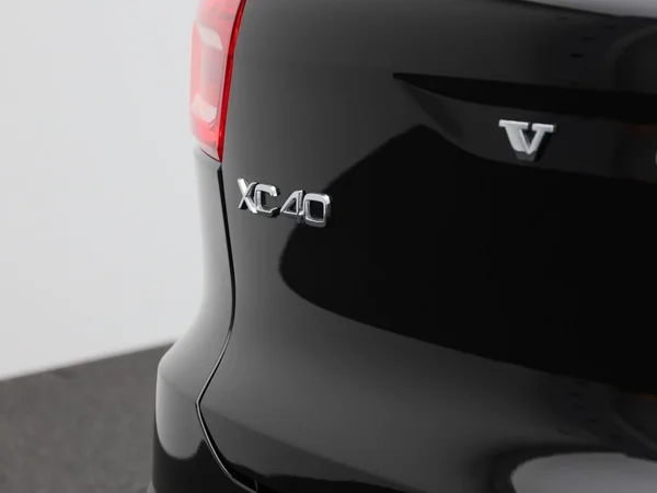 Volvo XC40 (2023) — foto 31 van 40