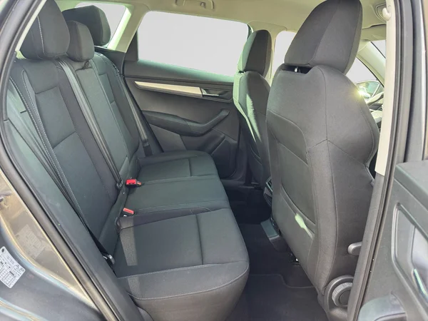 SKODA Karoq (2025) — foto 2 van 21