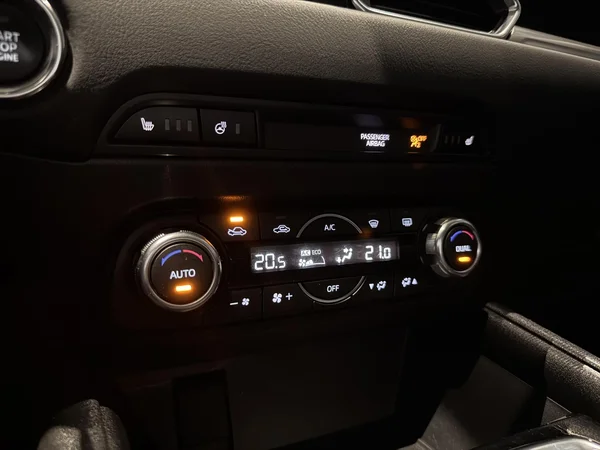 Mazda CX-5 (2018) — foto 10 van 22