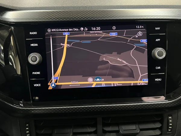 VOLKSWAGEN T-Cross (2023) — foto 19 van 19