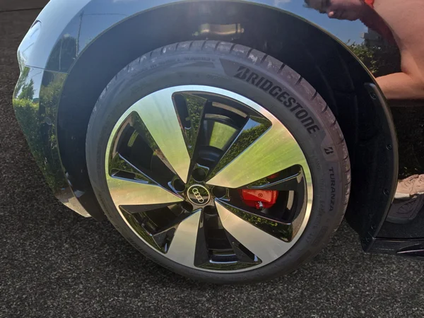 AUDI A5 Avant e-hybrid (PHEV) (2025) — foto 14 van 24