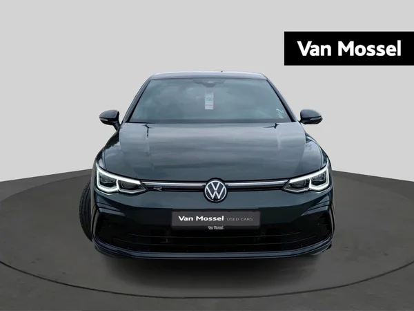 Volkswagen Golf (2023) — foto 11 van 18