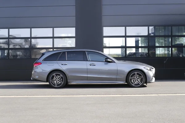Mercedes-Benz C-Klasse (2024) — foto 23 van 34