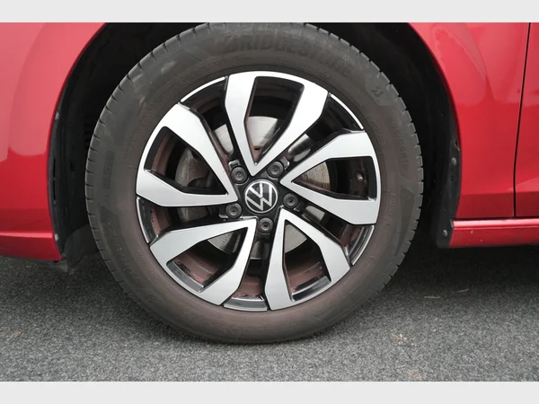 VOLKSWAGEN Golf VIII (2021) — foto 27 van 28