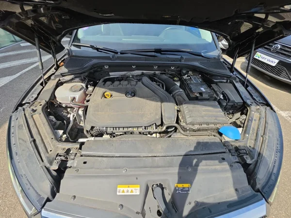 SKODA Octavia Combi (2021) — foto 15 van 24