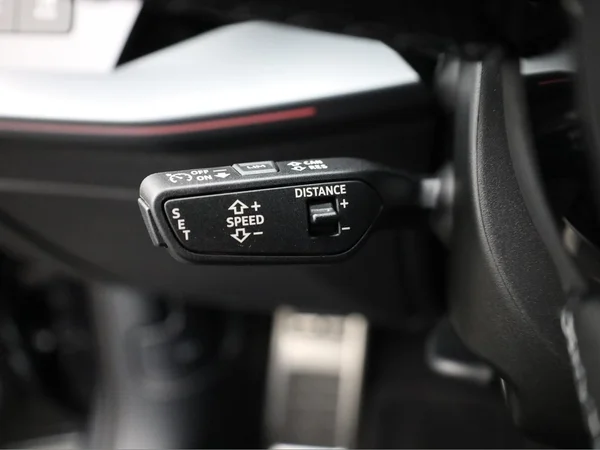 AUDI A3 Sportback (2025) — foto 8 van 23