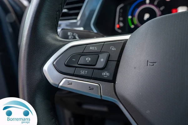Volkswagen Tiguan (2023) — foto 36 van 48