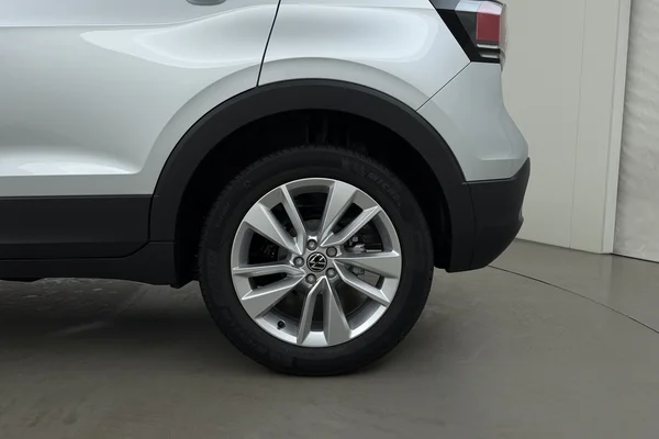 Volkswagen T-Cross — foto 13 van 16