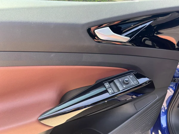 VOLKSWAGEN ID.5 (2023) — foto 7 van 24