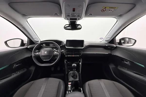 Peugeot 208 (2022) — foto 2 van 31