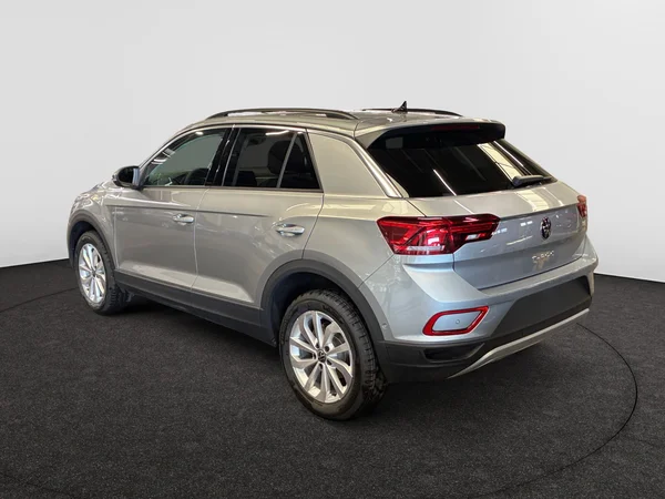VOLKSWAGEN T-Roc (2026) — foto 18 van 24
