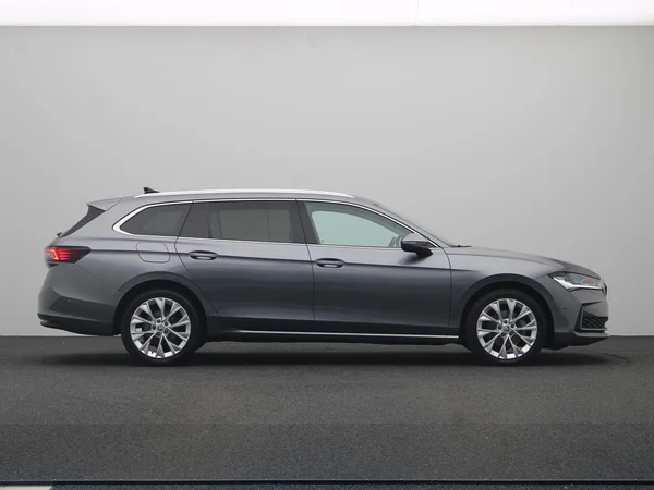 SKODA Superb Combi Dsl (2024) — foto 22 van 24