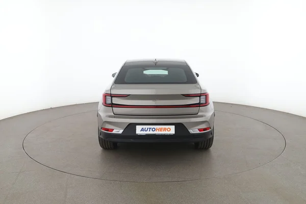Polestar 2 (2022) — foto 11 van 16
