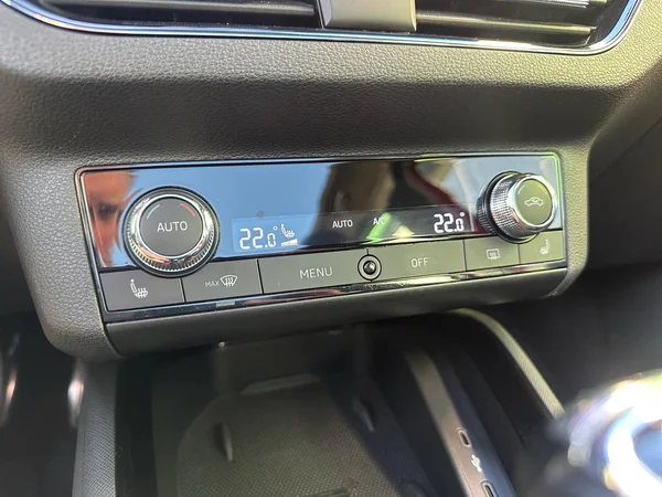 SKODA Kamiq (2021) — foto 31 van 35