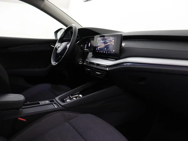SKODA Octavia Combi (2024) — foto 12 van 18